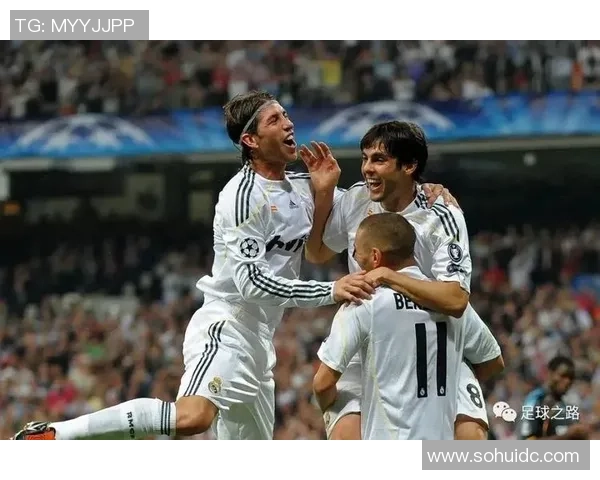 老皇马与老罗马的经典对决再现足球辉煌岁月的传奇之战 老皇马与老罗马的经典对决再现足球辉煌岁月的传奇之战