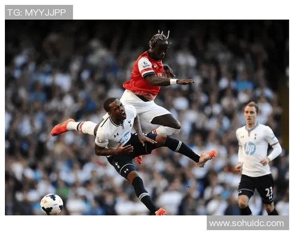 享克执教下的球队对阵利物浦比赛比分分析与精彩瞬间回顾