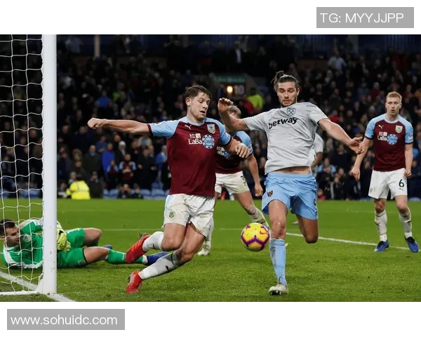 伯恩利对阵哈德斯的比赛结果分析与精彩瞬间回顾