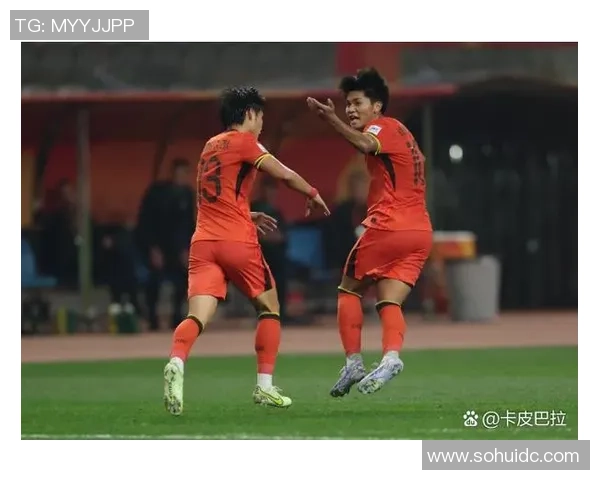 克鲁塞与巴拉竞的激烈对决揭示了足球战术与团队合作的魅力