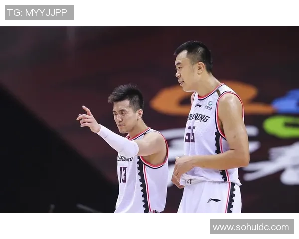 广东男篮与辽篮今日激战正酣谁能在这场对决中笑到最后