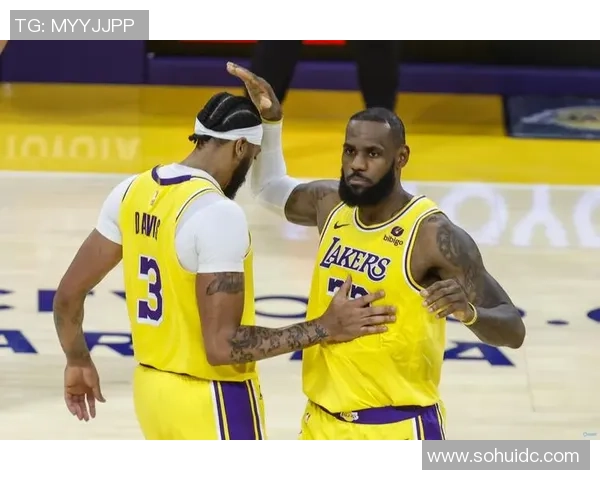 湖人对阵火箭精彩直播回顾与赛后分析全景呈现