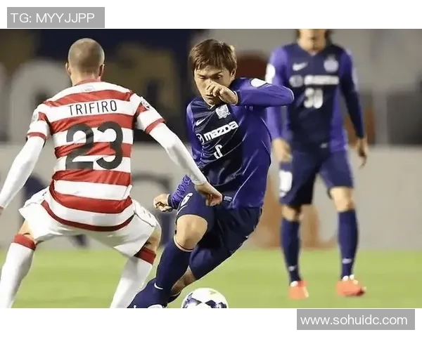 广岛三简与横滨水手的激烈对决揭示日本足球的魅力与竞争力