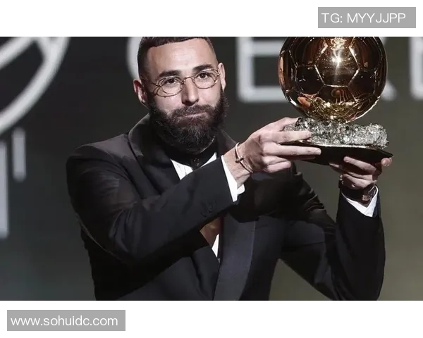 本泽马:从金球奖得主到足球传奇的辉煌旅程与未来展望