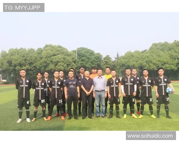赛后分析：上海足球队与武汉足球队的团队协作与战术执行探讨